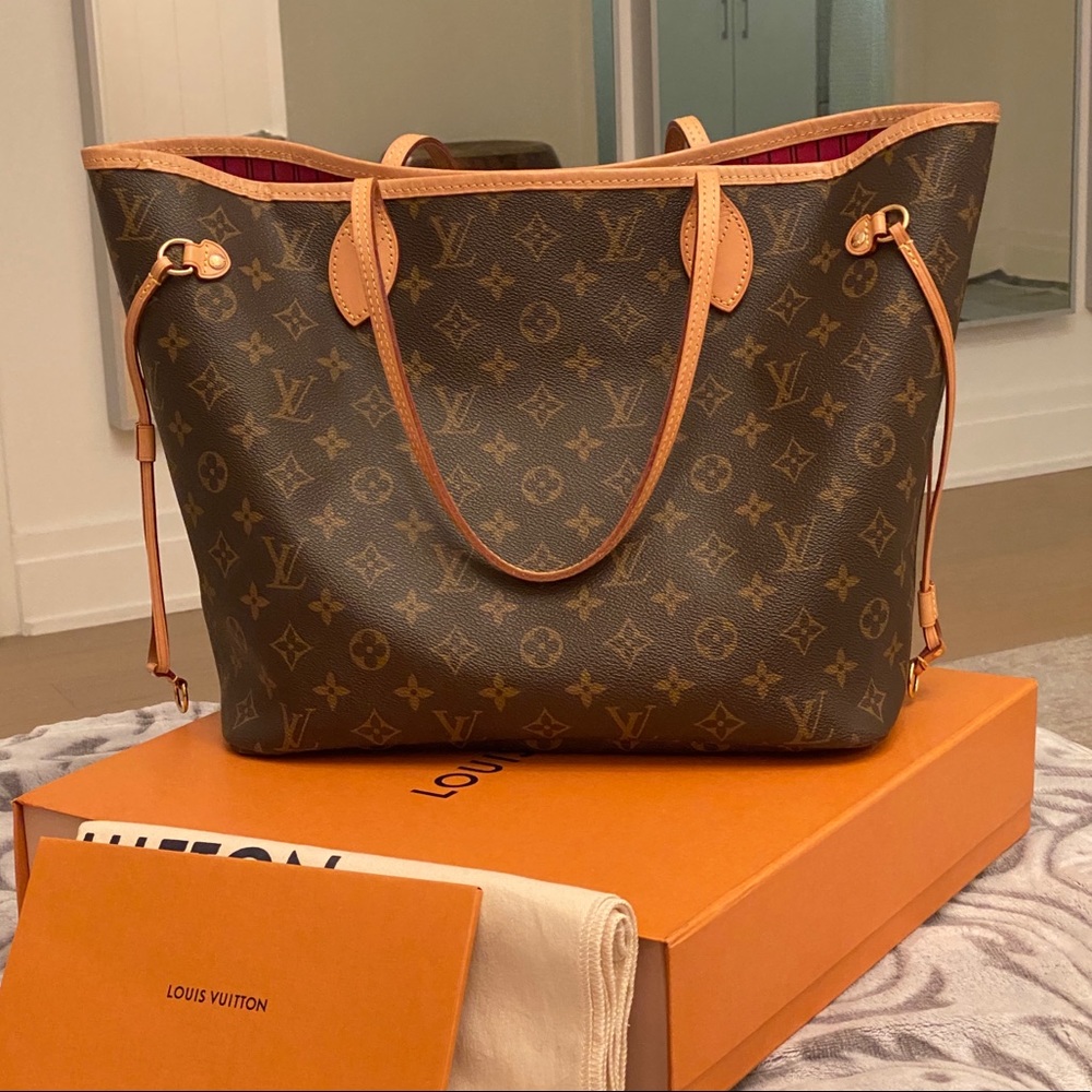 Authentic Louis Vuitton | Neverfull MM